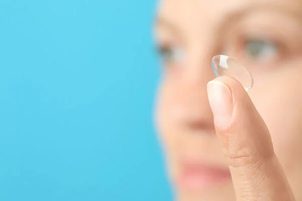 adaptación de lentes de contacto